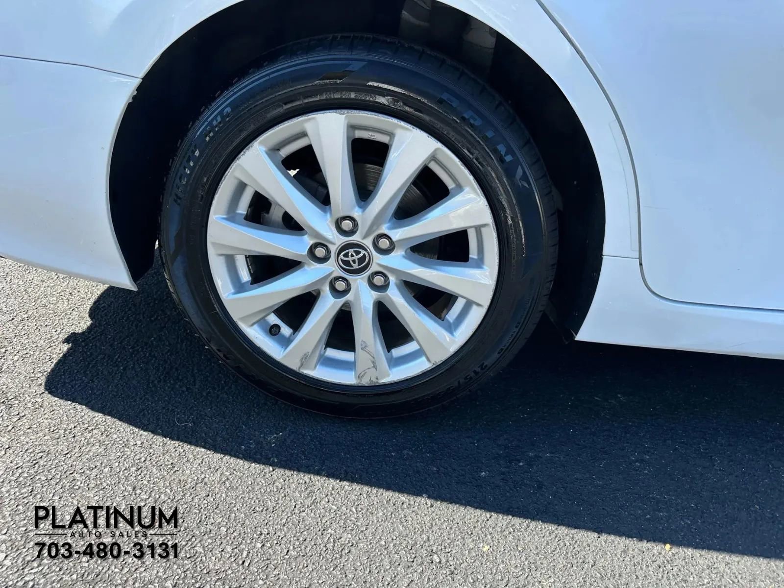 Used 2020 Toyota Camry LE image 14