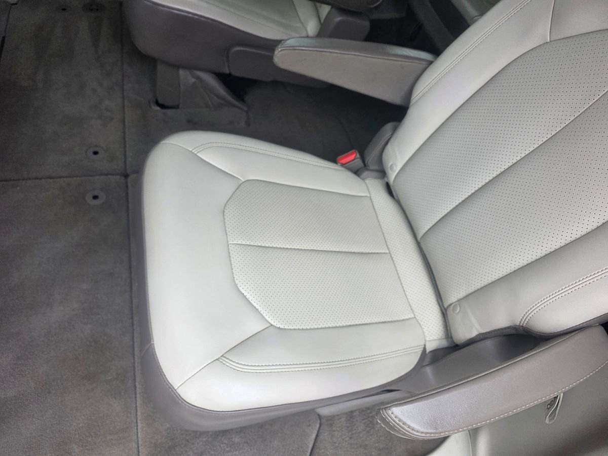 Used 2021 Chrysler Voyager Lxi FWD image 21