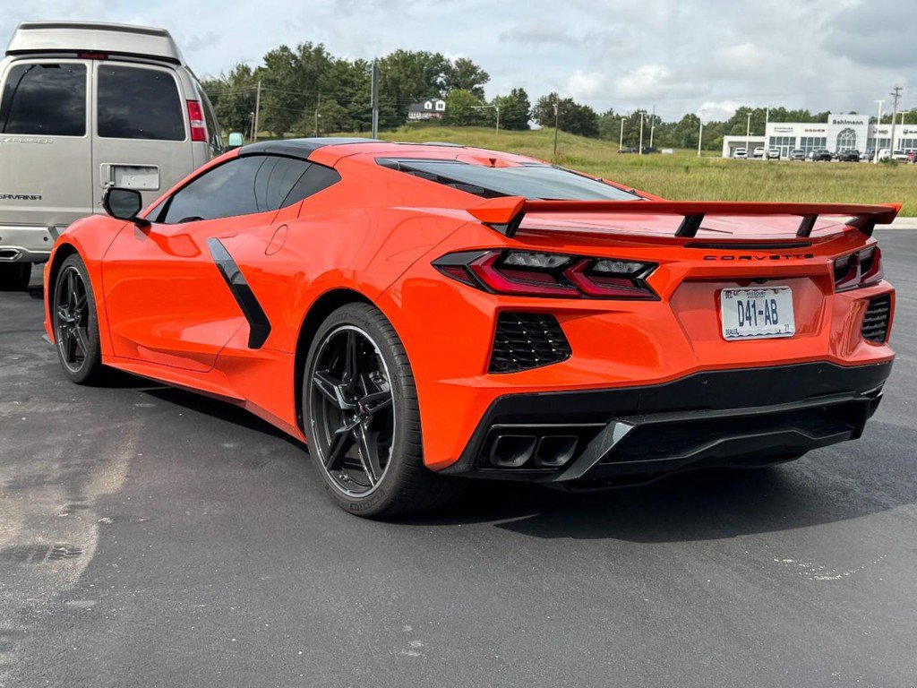 Used 2025 Chevrolet Corvette Stingray Premium Cpe w/ Z51 Performance Package RWD image 10