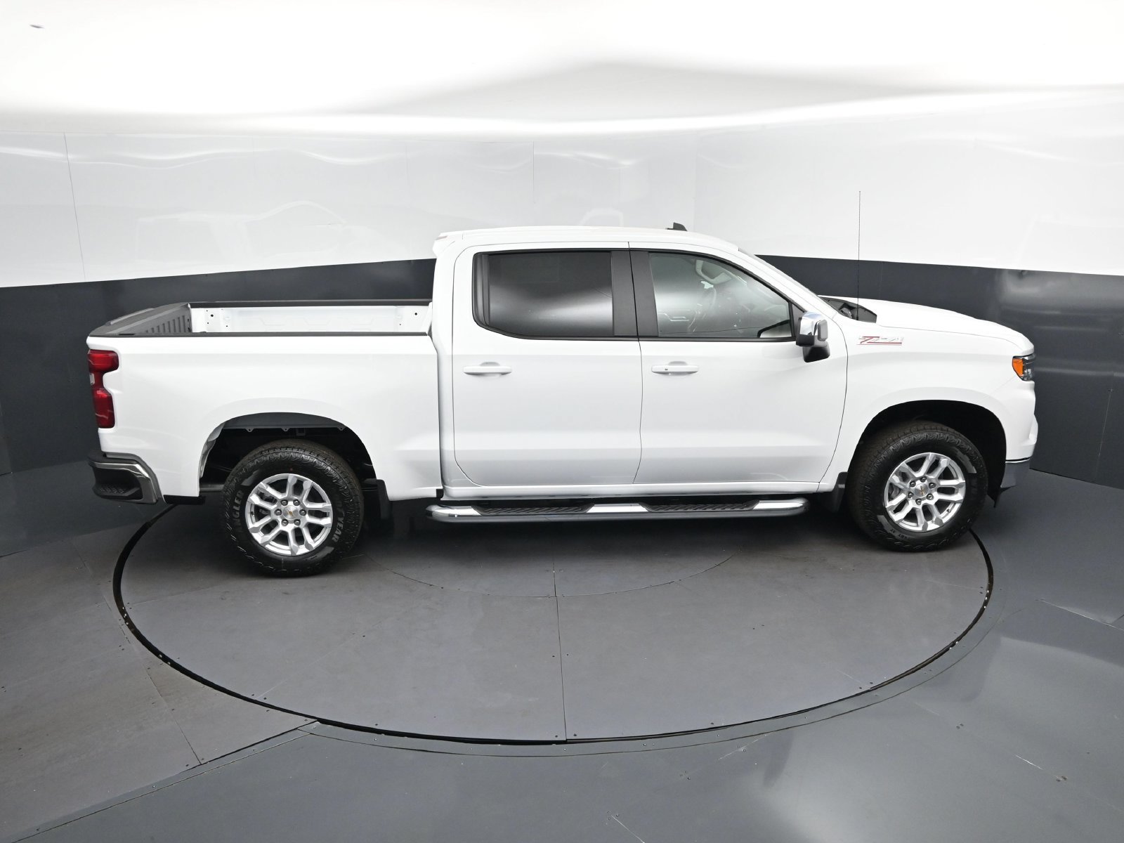 New 2026 Chevrolet Silverado 1500 LT w/ Z71 Off-Road Package AWD/4WD image 35