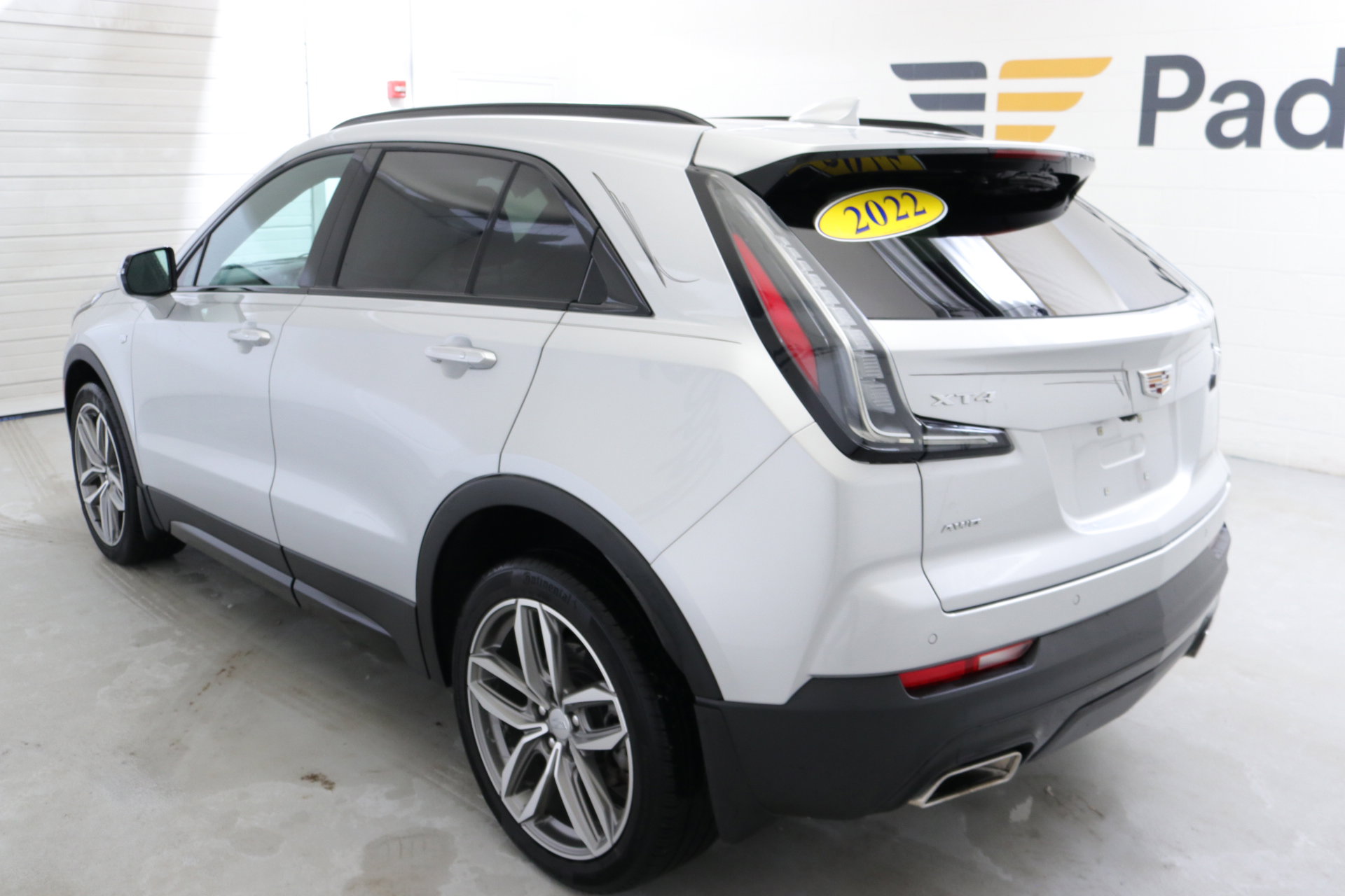 Used 2022 Cadillac XT4 Sport w/ Cold Weather Package image 7