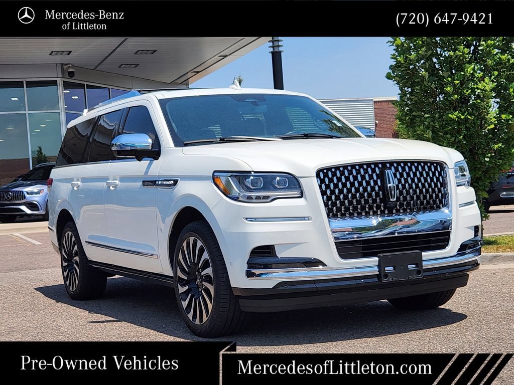 Used 2024 Lincoln Navigator Black Label AWD/4WD image 3