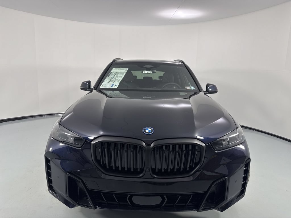 New 2026 BMW X5 xDrive50e w/ M Sport Package AWD/4WD image 2