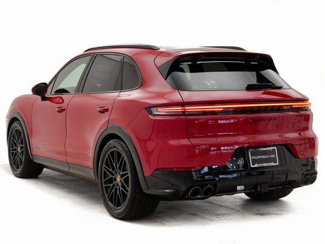 New 2026 Porsche Cayenne GTS image 3