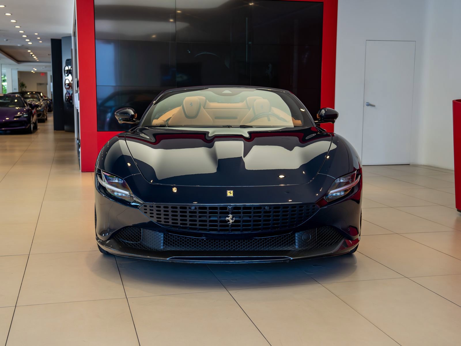 Used 2025 Ferrari Roma Spider RWD image 2