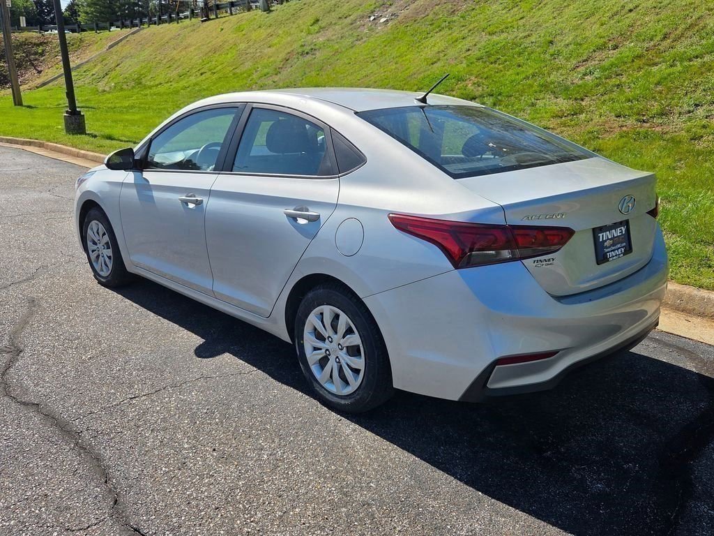 Used 2021 Hyundai Accent SE FWD image 5