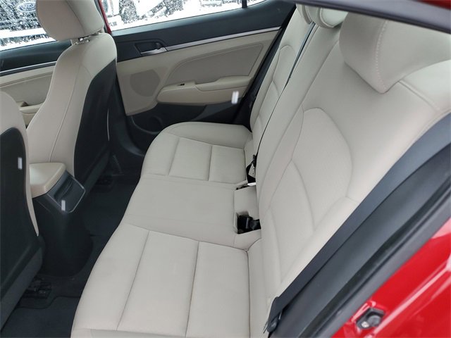 Used 2017 Hyundai Elantra SE image 23