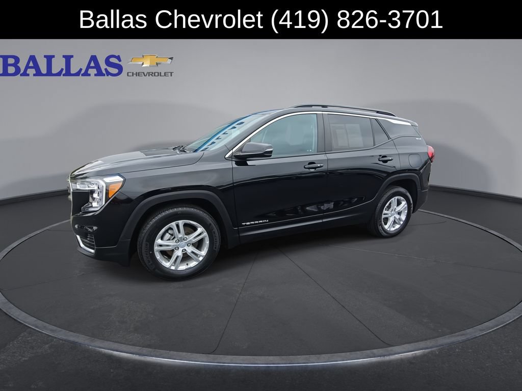 Certified 2024 GMC Terrain SLE w/ Driver Convenience Package FWD image 4