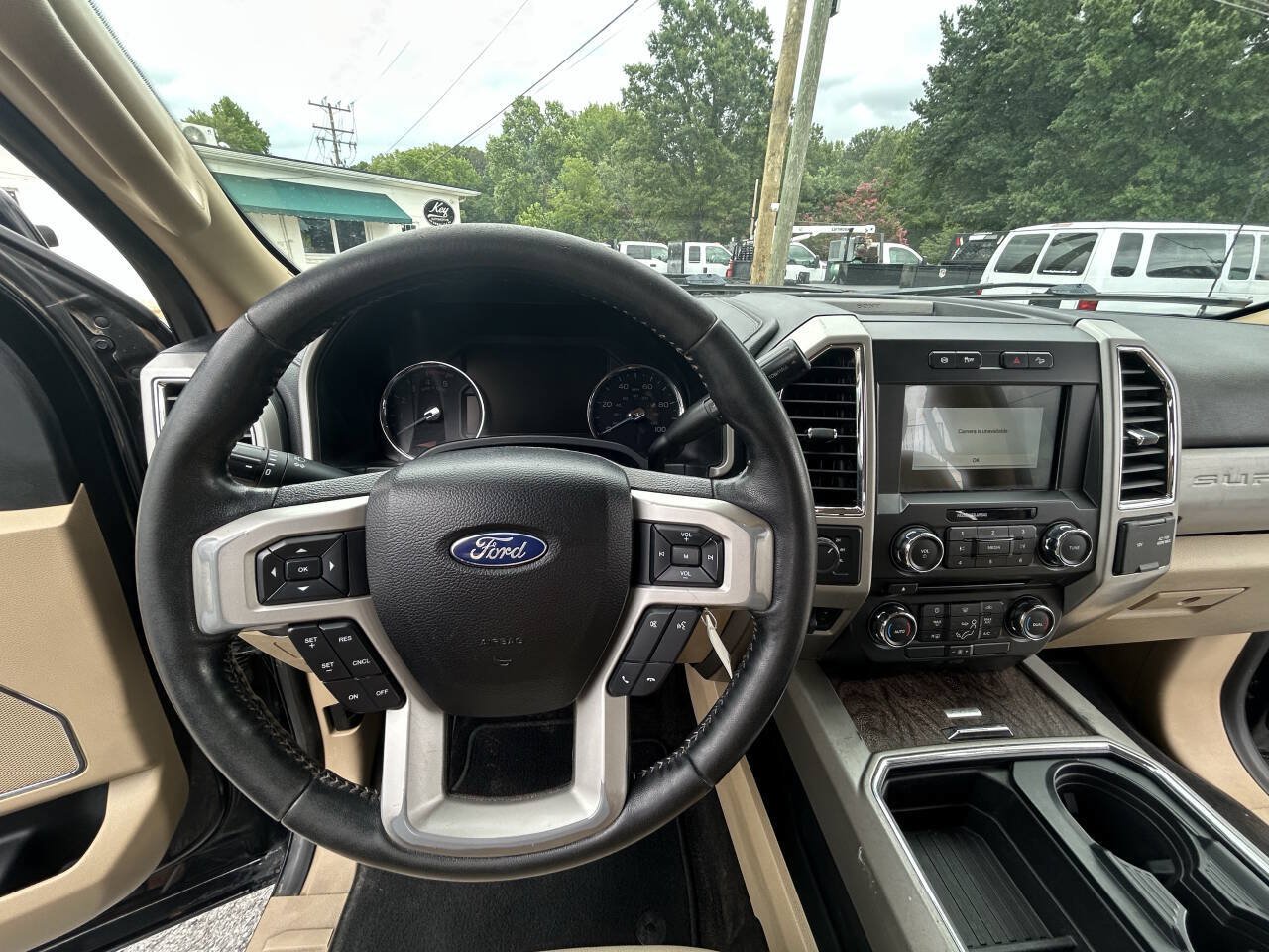 Used 2018 Ford F350 Lariat w/ FX4 Off-Road Package AWD/4WD image 17
