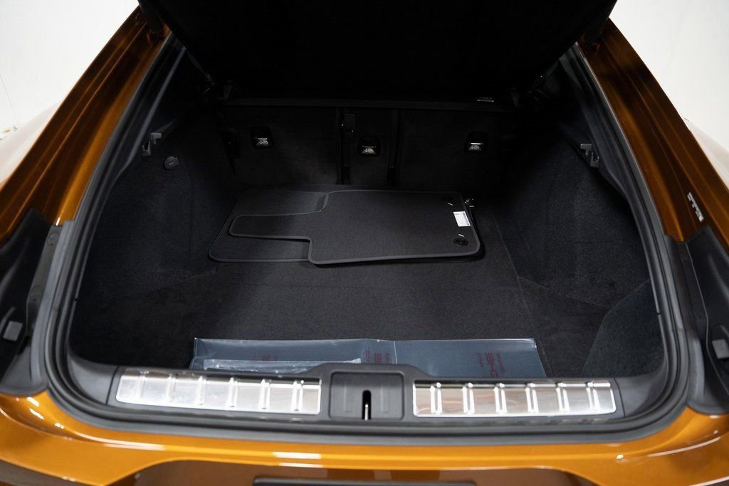 Certified 2024 Porsche Panamera image 19