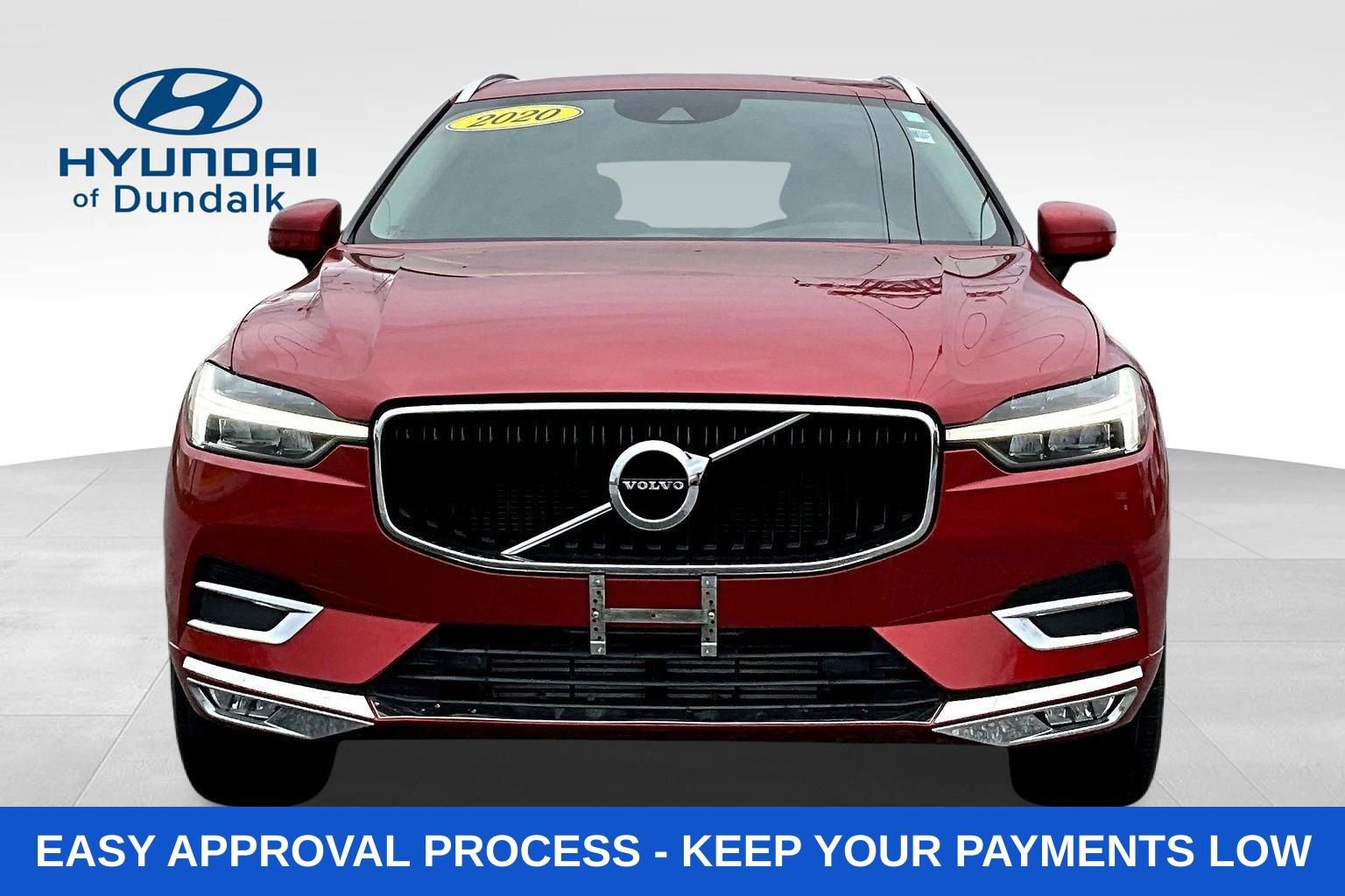 Used 2021 Volvo XC60 T5 Momentum w/ Premium Package image 2
