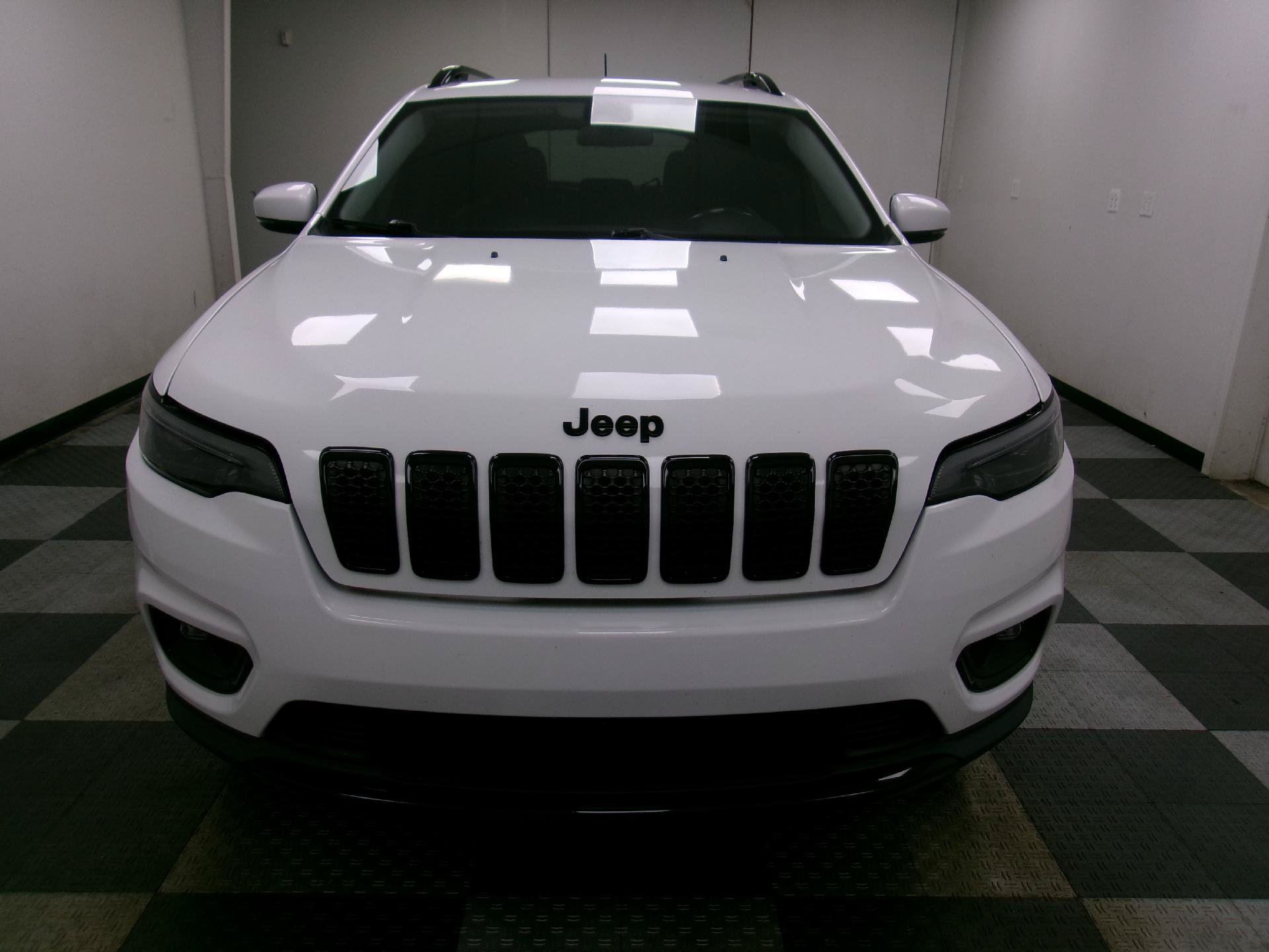 Used 2020 Jeep Cherokee Latitude Plus AWD/4WD image 15