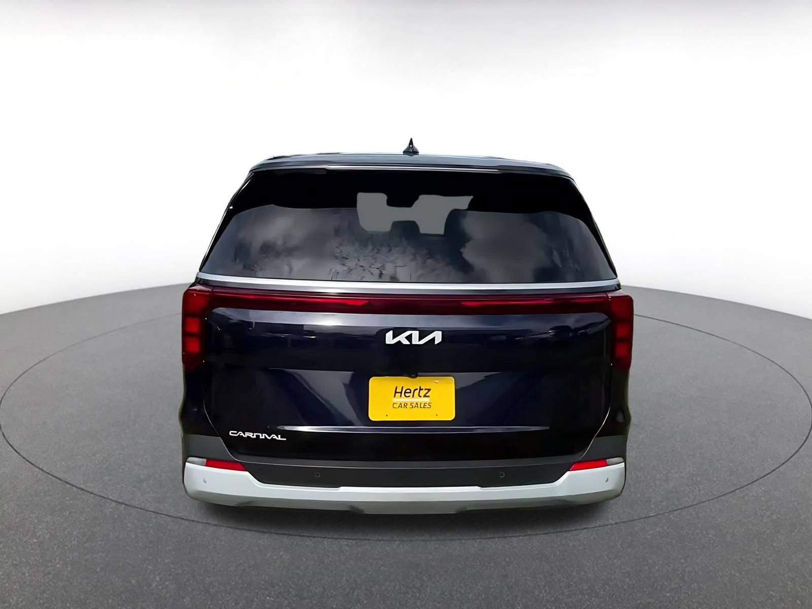 Used 2026 Kia Carnival FWD image 12
