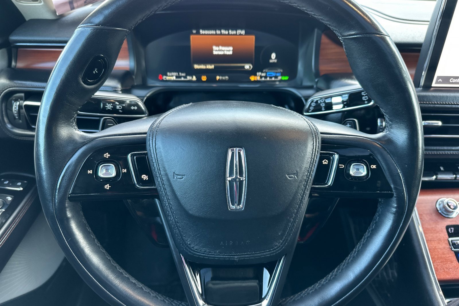 Used 2020 Lincoln Aviator Grand Touring w/ Equipment Group 301A image 26