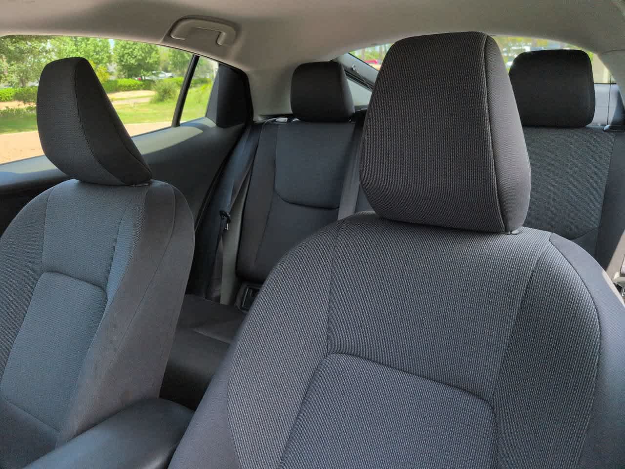 Certified 2025 Toyota Prius LE FWD image 8