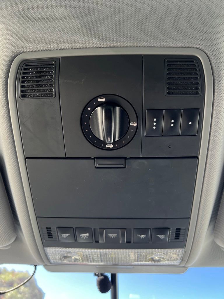 Used 2005 Porsche Cayenne S AWD/4WD image 31