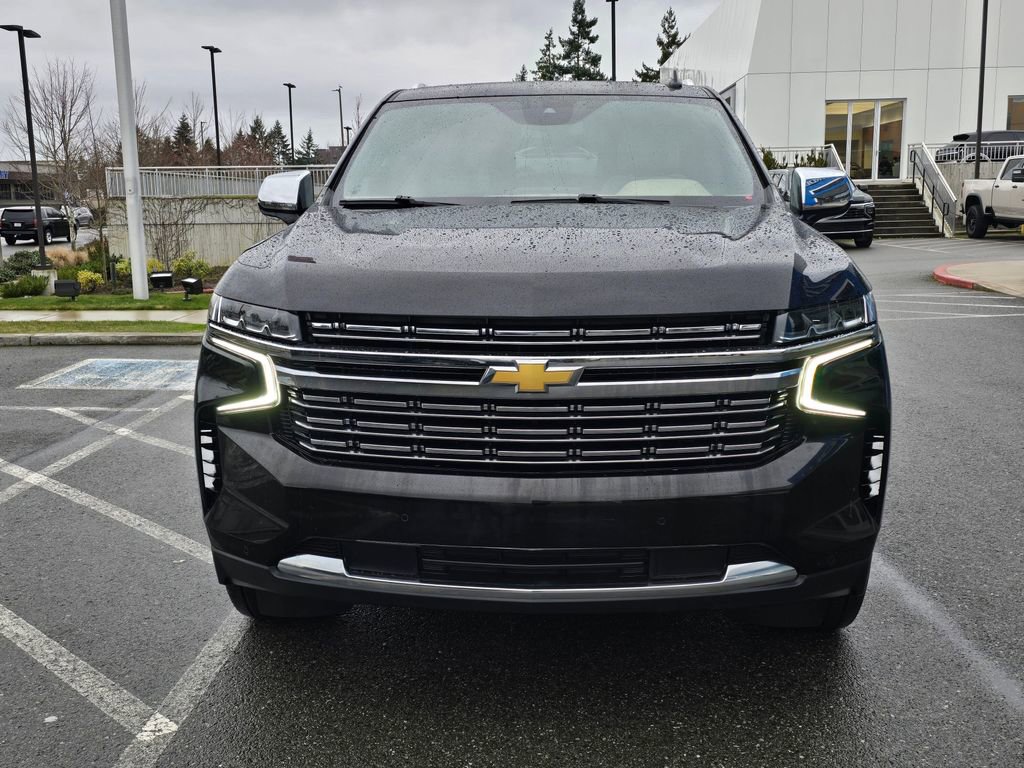 Used 2024 Chevrolet Suburban Premier AWD/4WD image 8