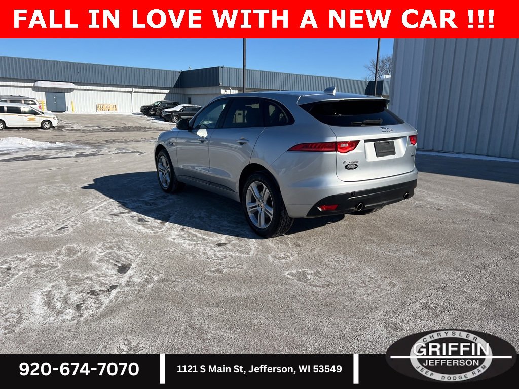 Used 2017 Jaguar F-PACE R-Sport image 10