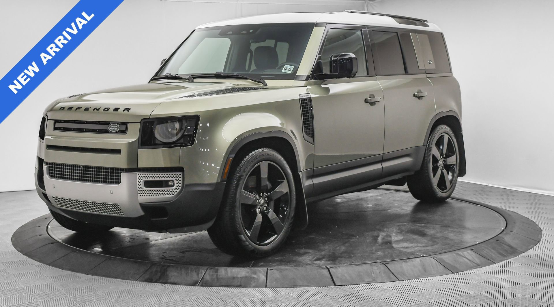 Used 2024 Land Rover Defender 110 S image 3