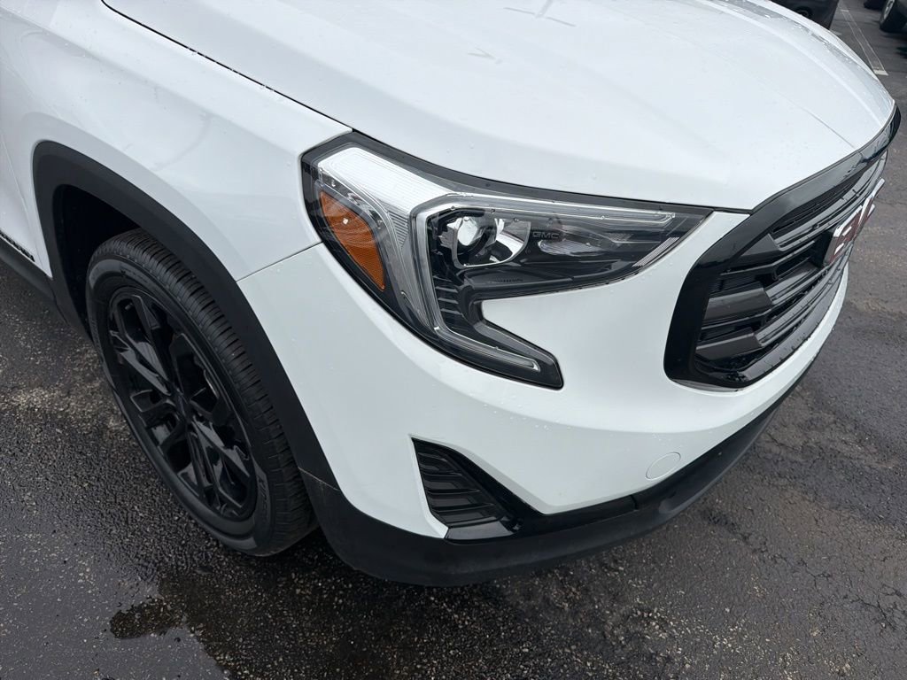 Used 2021 GMC Terrain SLE w/ Driver Convenience Package image 16