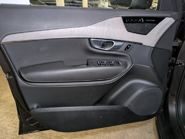 New 2025 Volvo XC90 B6 Ultra w/ Protection Package Premier AWD/4WD image 11