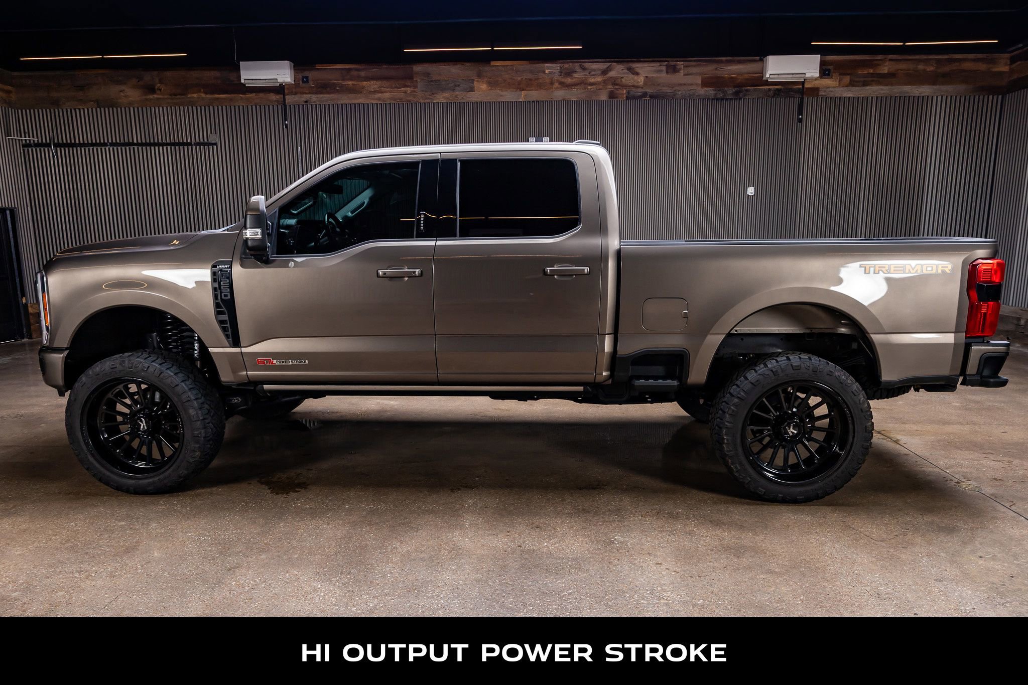 Used 2023 Ford F250 Lariat w/ Lariat Ultimate Package image 5