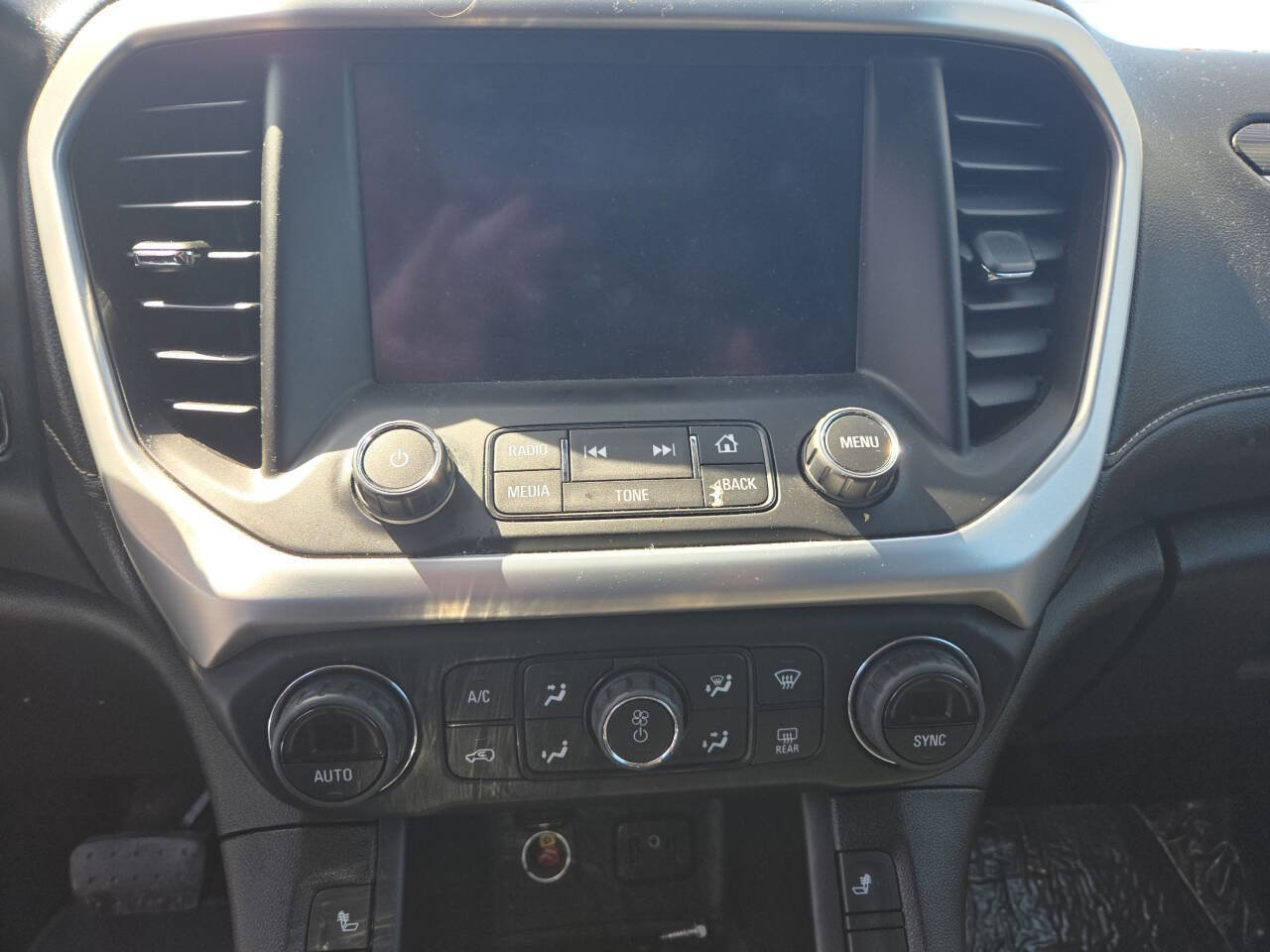 Used 2018 GMC Acadia SLT AWD/4WD image 16