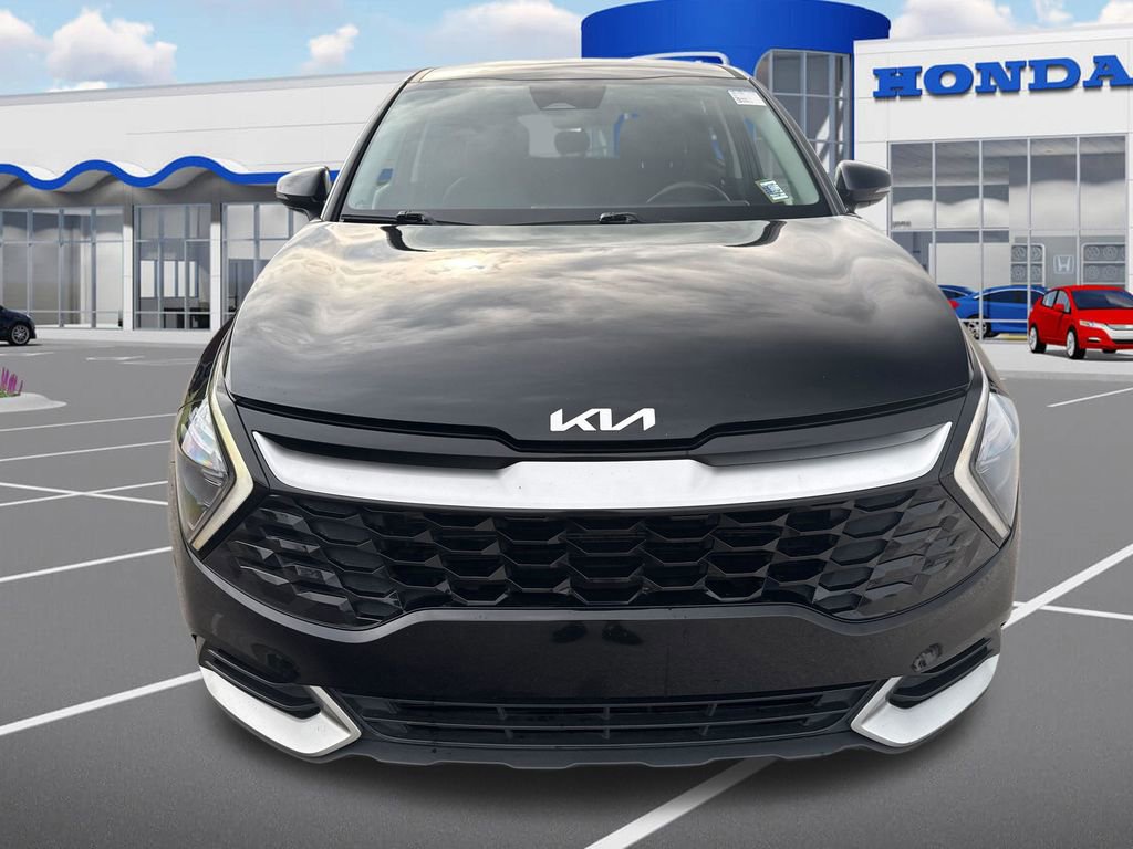 Used 2023 Kia Sportage EX FWD image 2