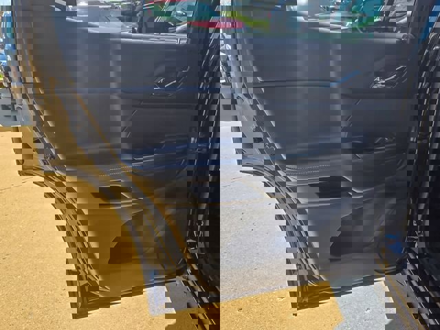 Used 2023 GMC Acadia SLT image 22