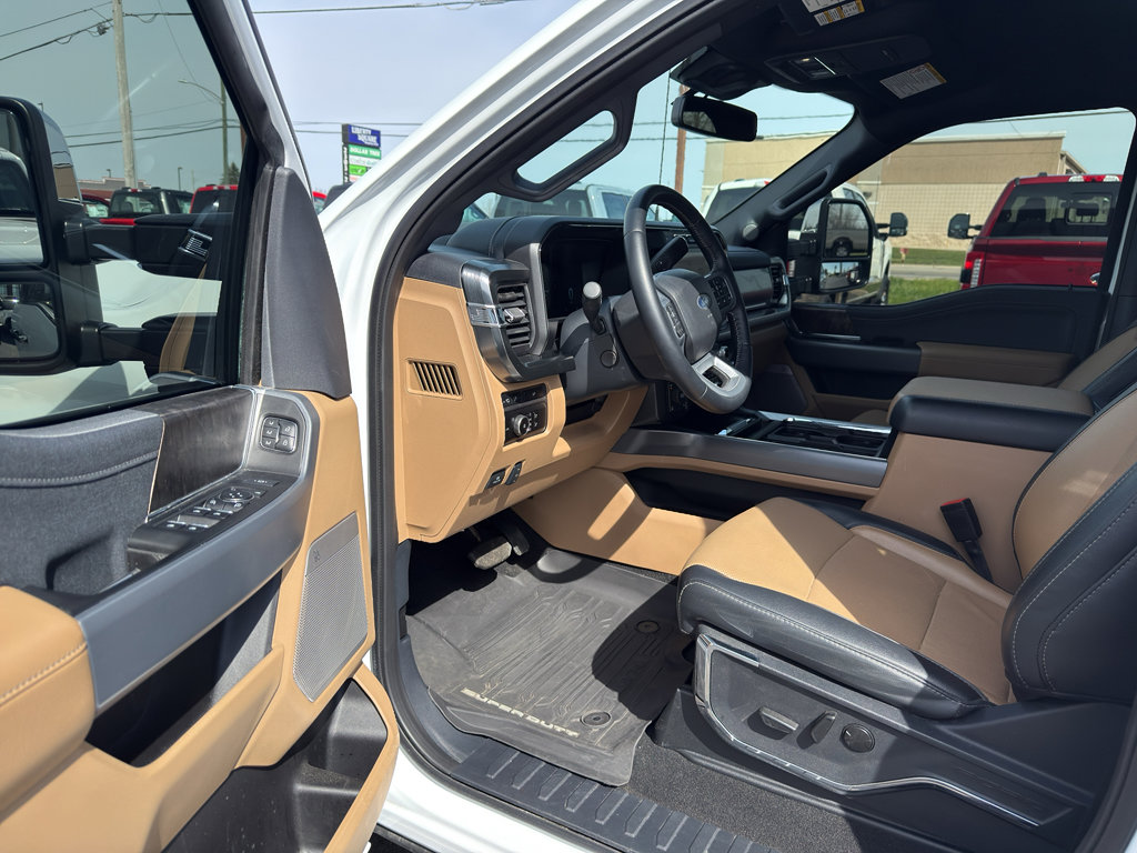 Used 2024 Ford F350 Lariat w/ Chrome Package image 10