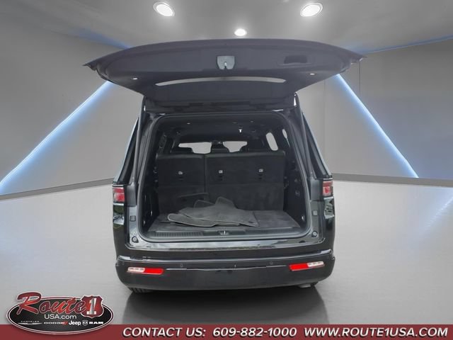Used 2025 Jeep Wagoneer Series II AWD/4WD image 20
