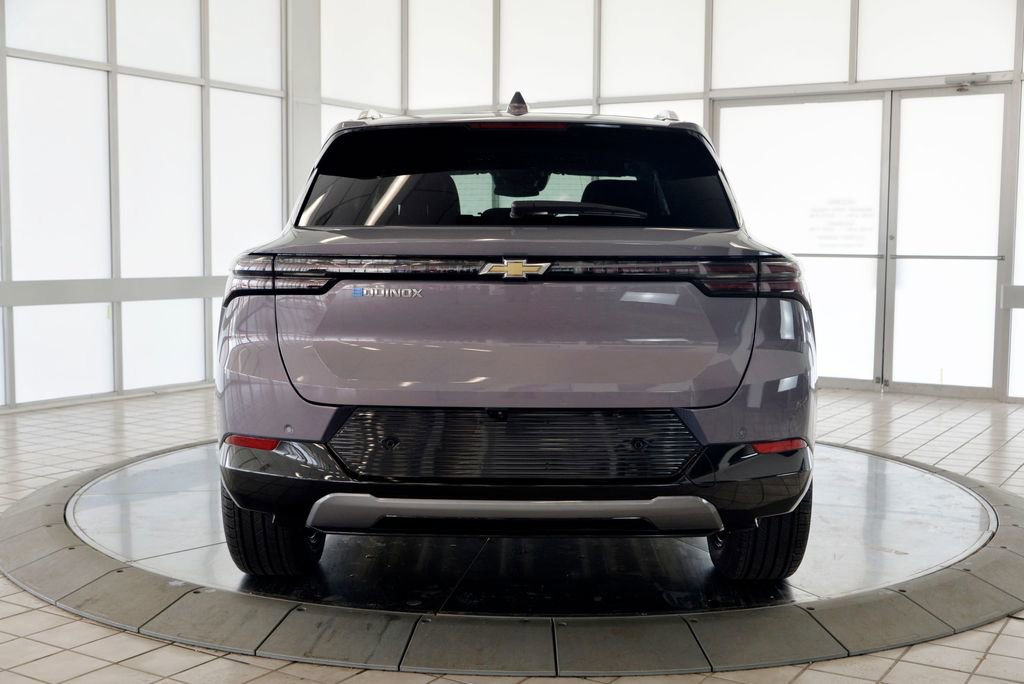 Used 2025 Chevrolet Equinox EV LT w/ Convenience Package image 7