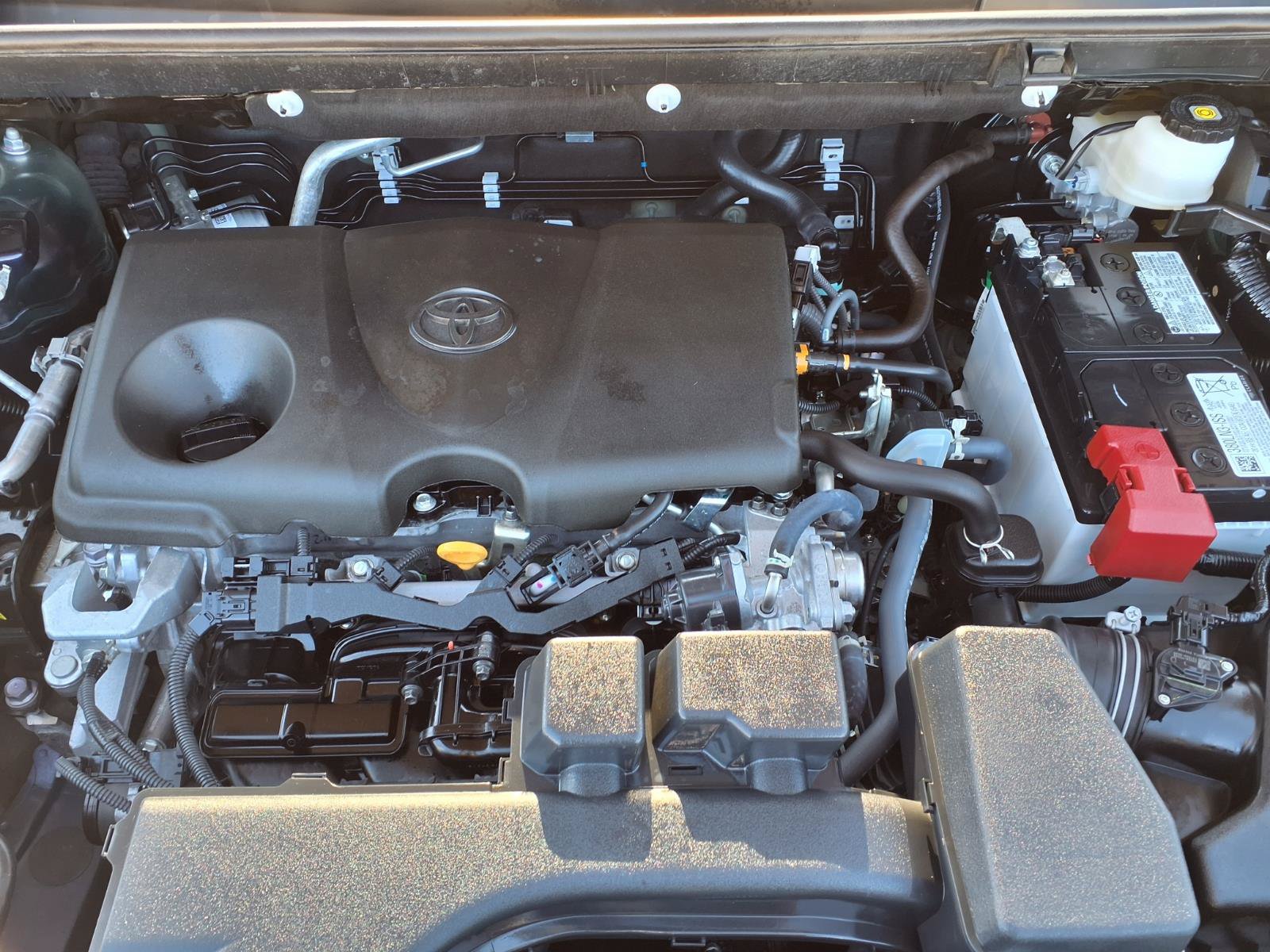Used 2025 Toyota RAV4 XLE Premium FWD image 30