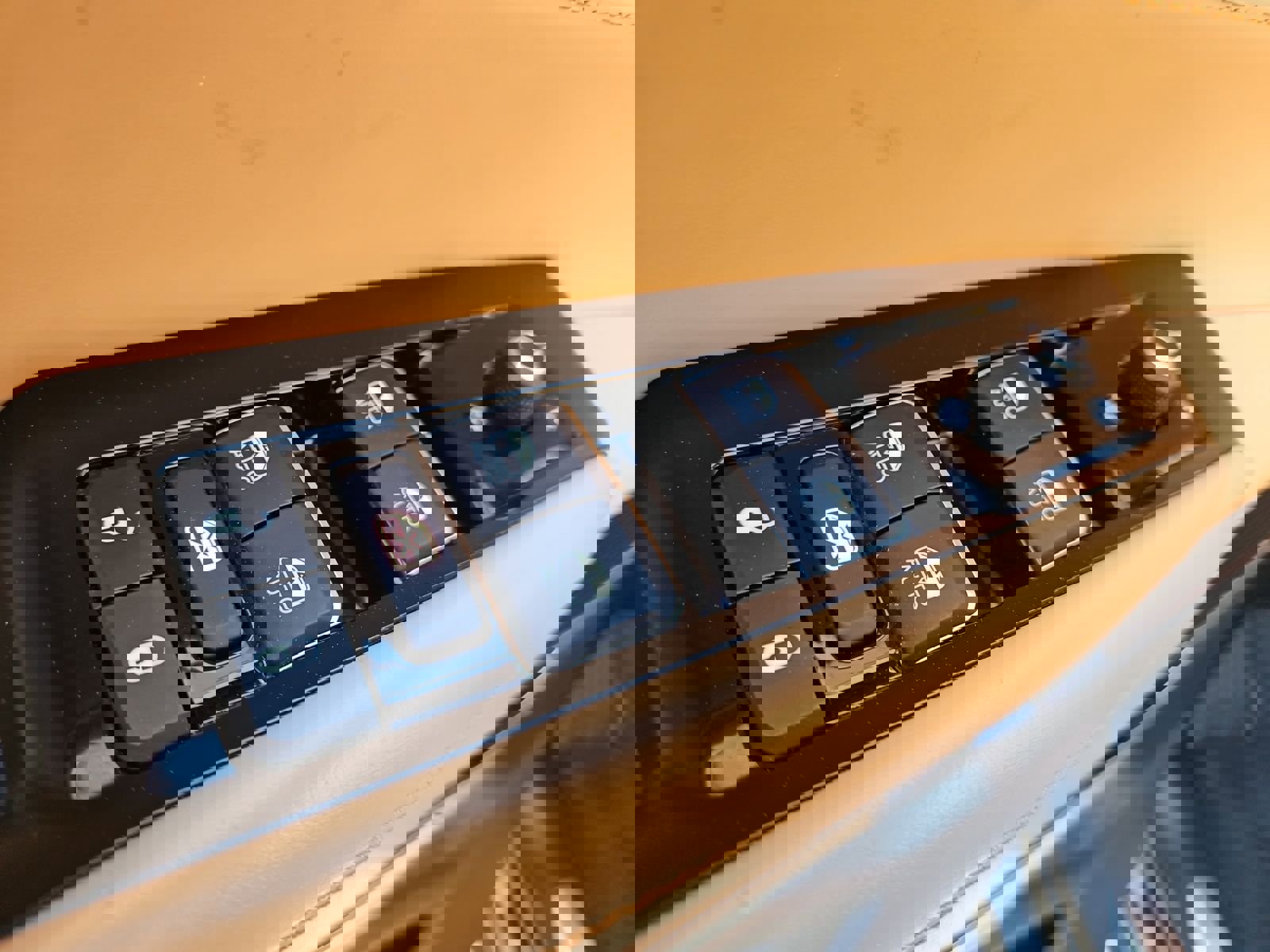 Used 2022 Jeep Grand Wagoneer Series III w/ Flexible Seating Group image 23