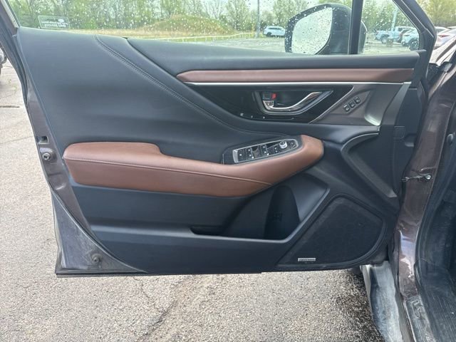 Used 2020 Subaru Outback Touring w/ Popular Package #2 image 11