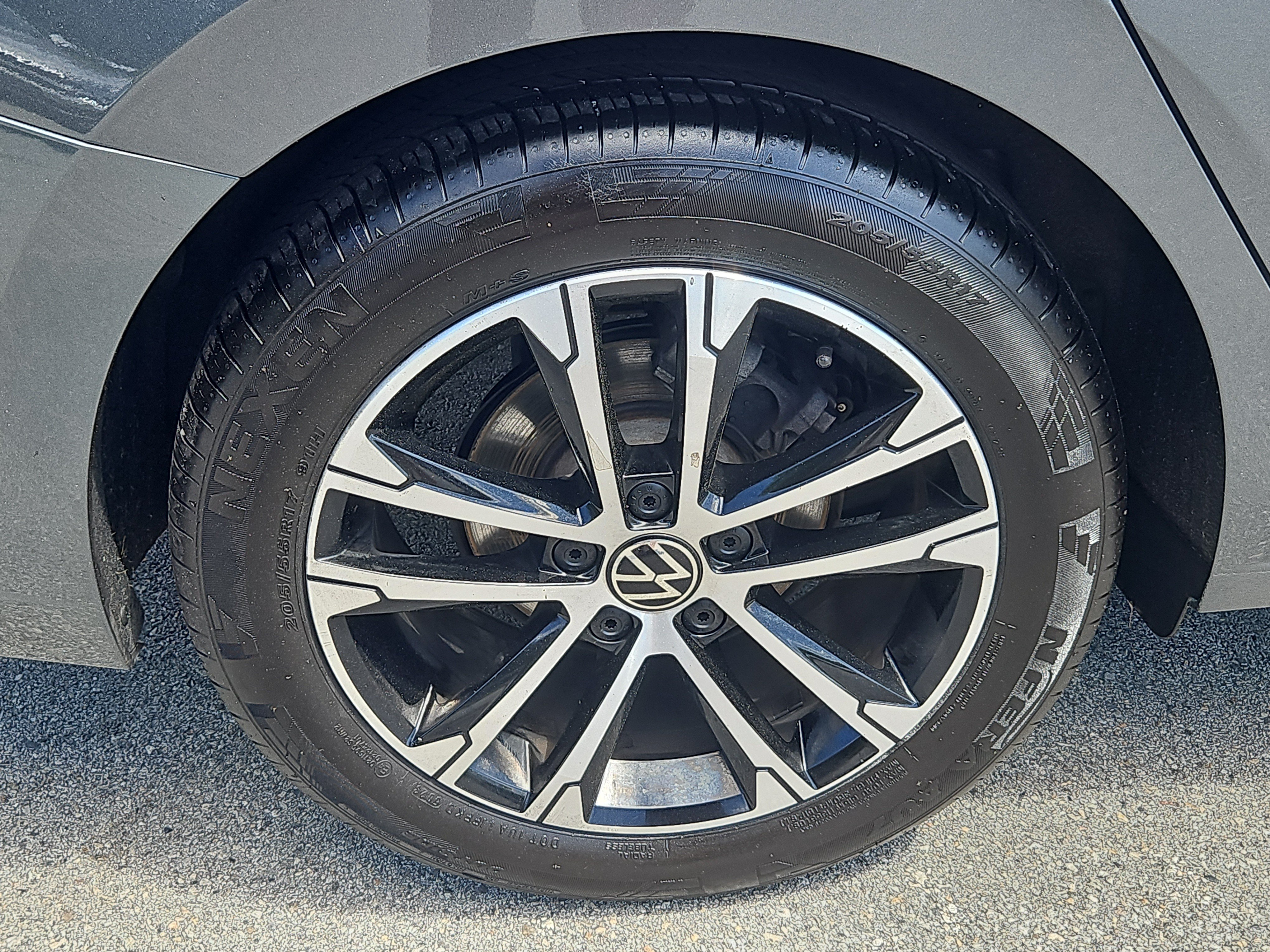 Certified 2024 Volkswagen Jetta Sport FWD image 11
