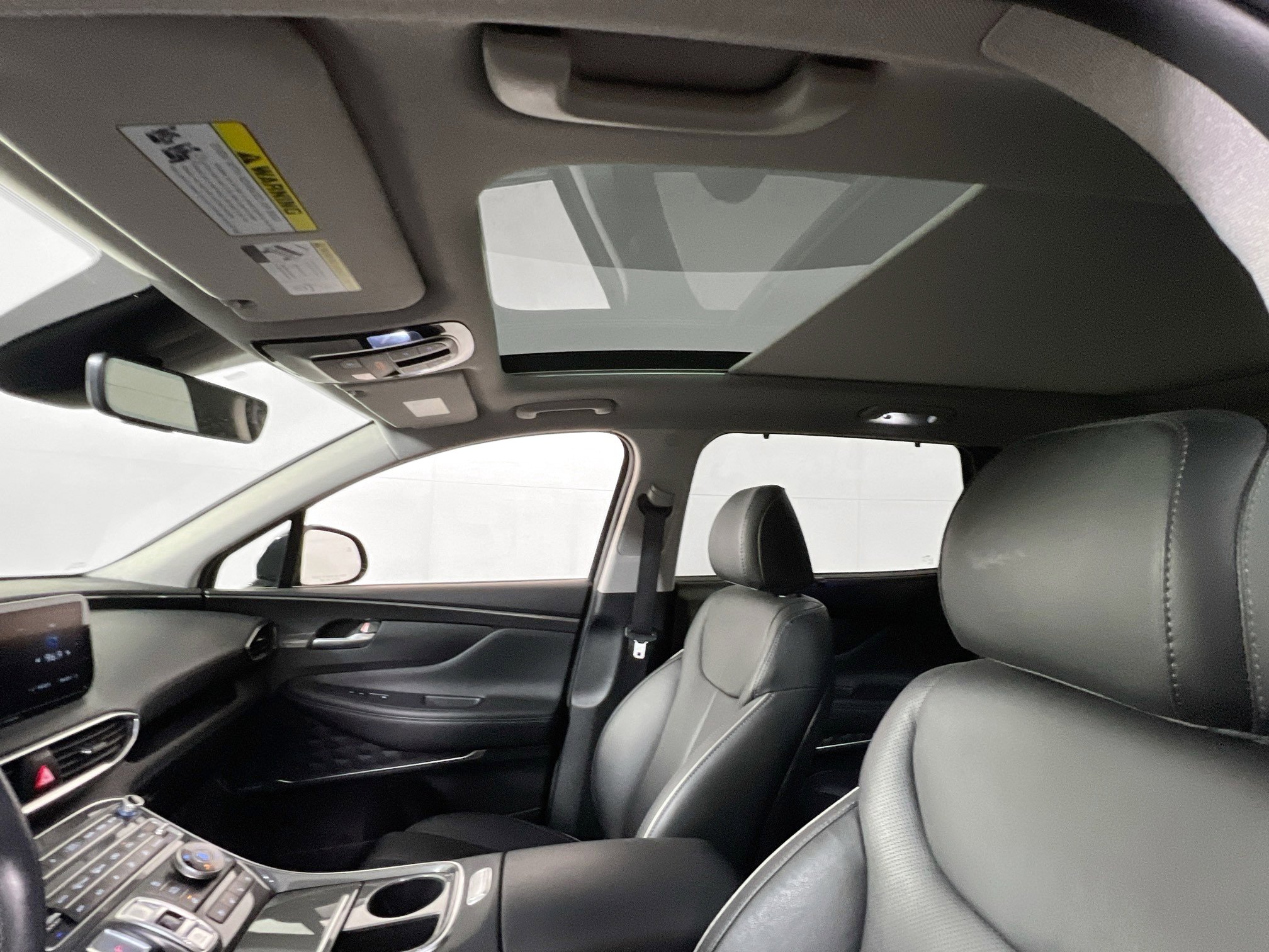 Used 2022 Hyundai Santa Fe Limited w/ Cargo Package image 23