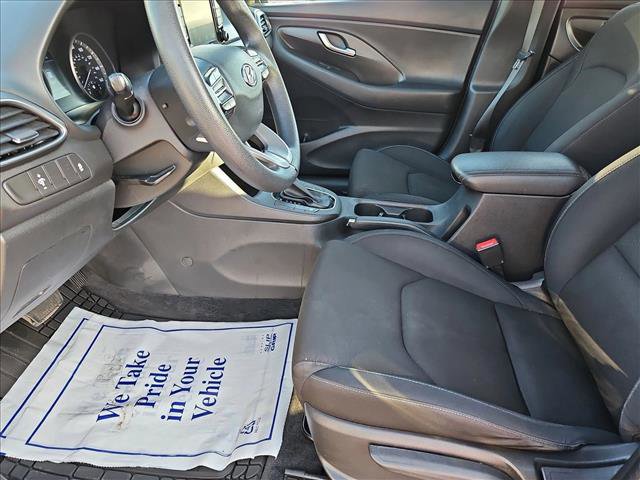 Used 2019 Hyundai Elantra GT image 15