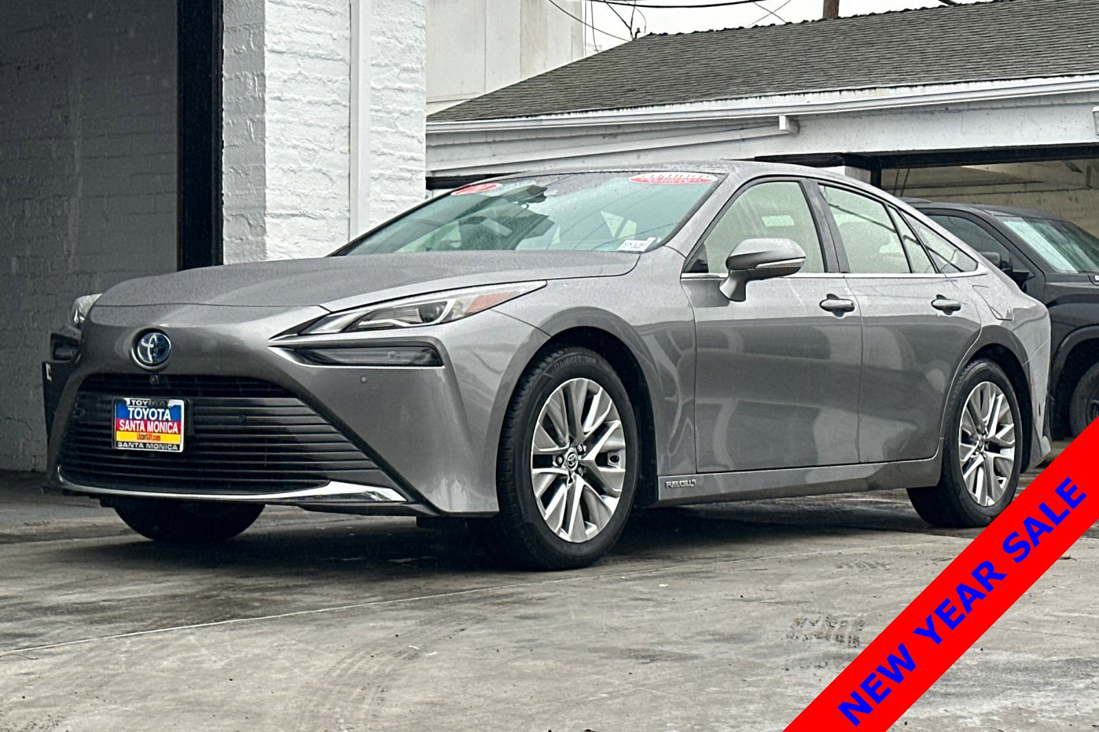 Used 2021 Toyota Mirai XLE image 8