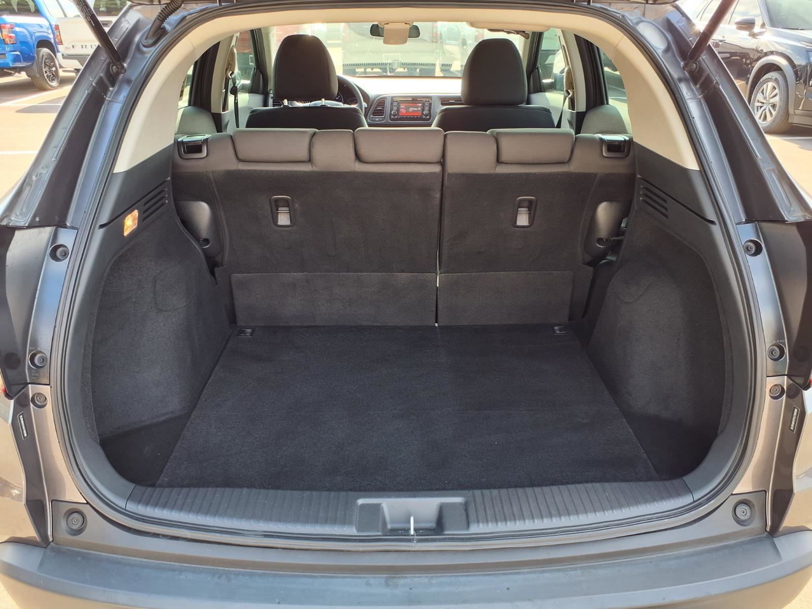 Used 2019 Honda HR-V LX image 25