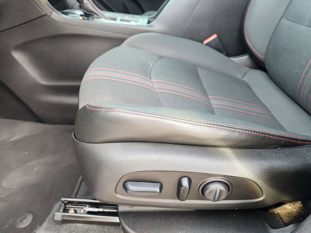 Used 2024 Chevrolet Equinox RS image 26