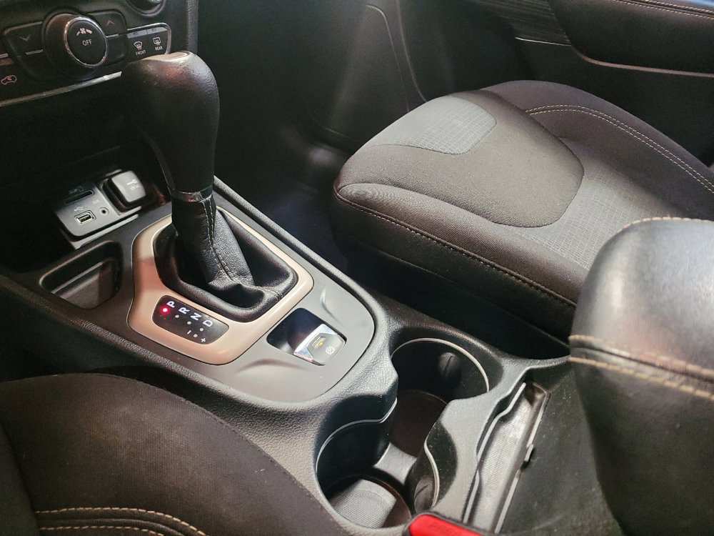 Used 2016 Jeep Cherokee Latitude w/ Trailer Tow Group image 26