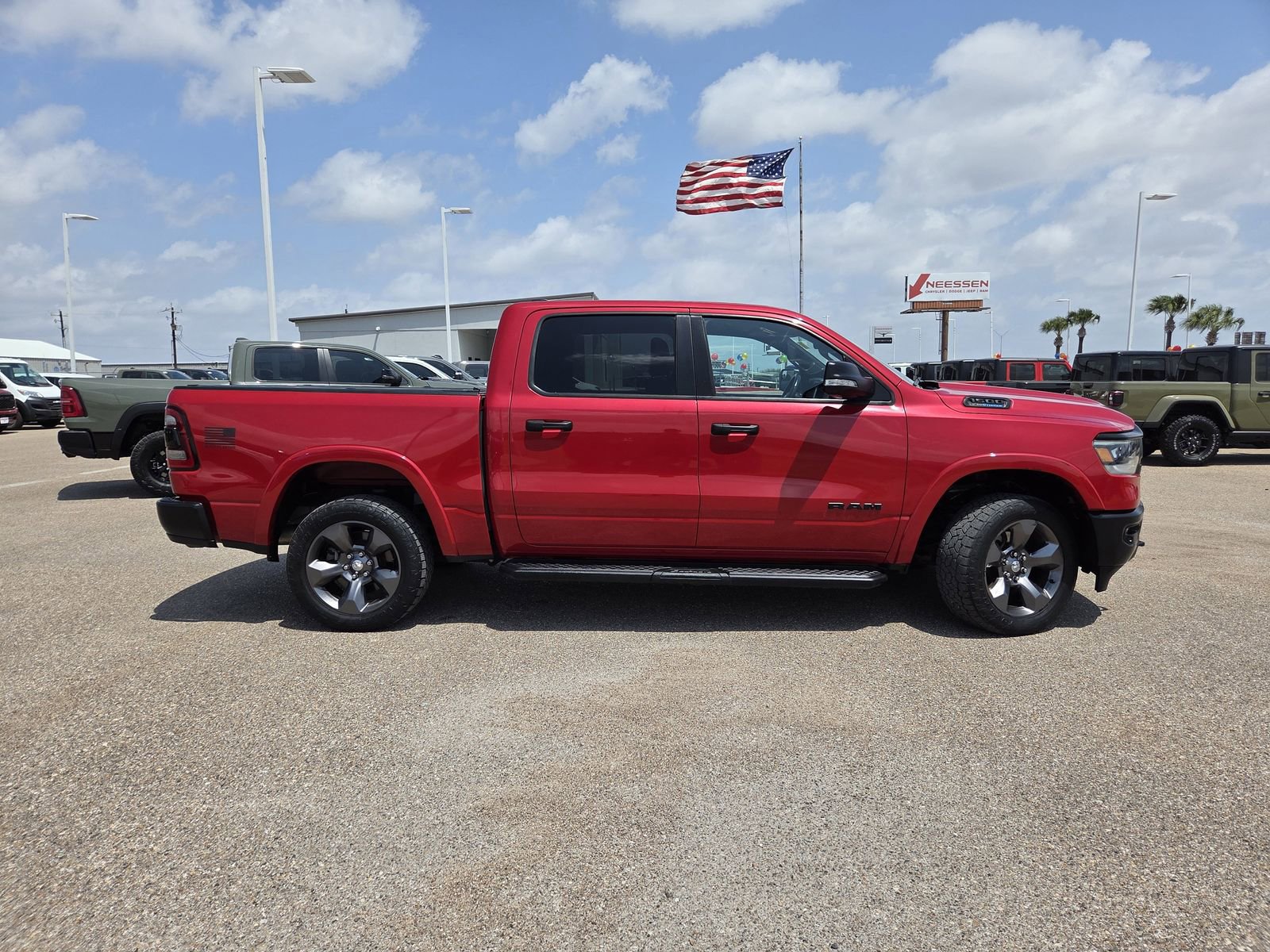 Used 2022 RAM 1500 Big Horn w/ Built-to-serve Edition AWD/4WD image 8