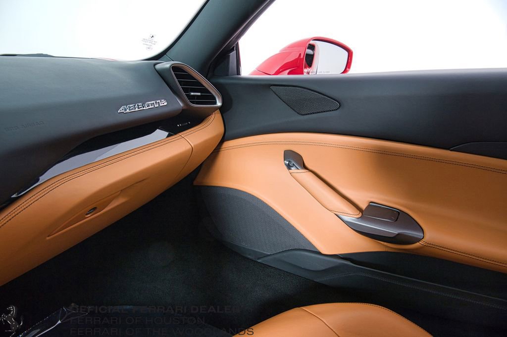 Used 2016 Ferrari 488 GTB image 15