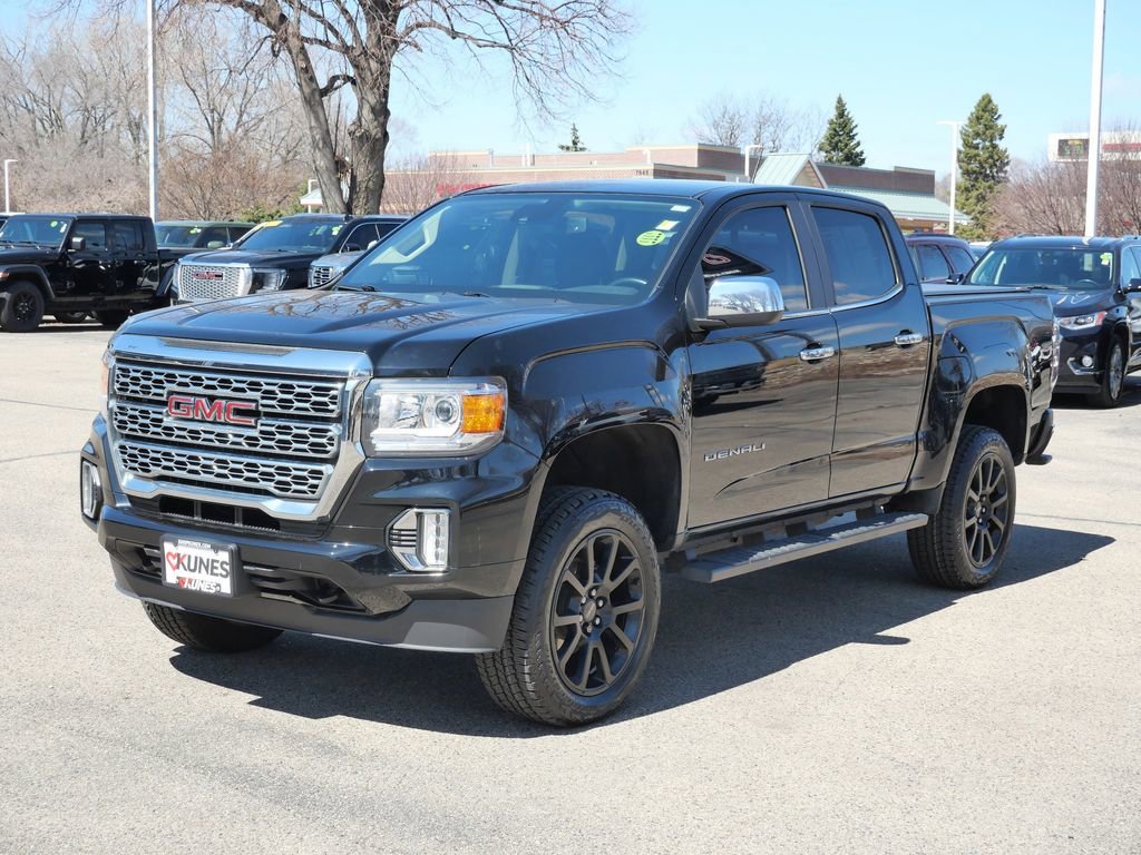 Used 2022 GMC Canyon Denali w/ Denali Black Edition Package image 4