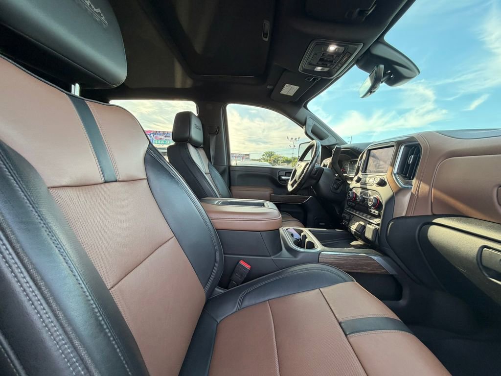 Used 2021 Chevrolet Silverado 2500 High Country w/ Technology Package AWD/4WD image 19