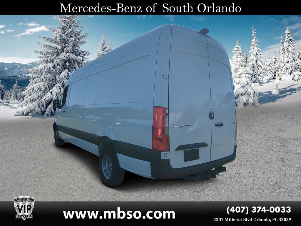 Used 2025 Mercedes-Benz Sprinter 3500 image 18