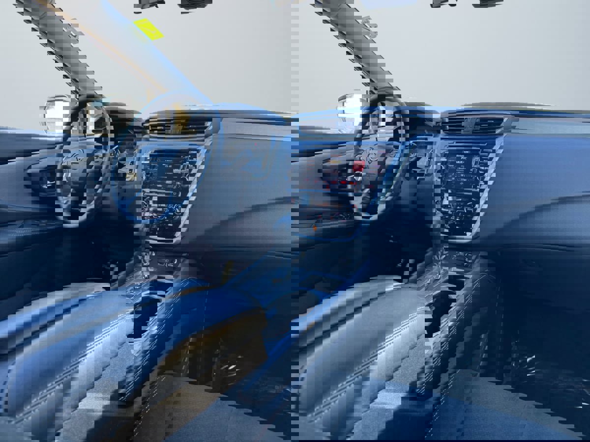 Used 2023 Nissan Murano S image 14