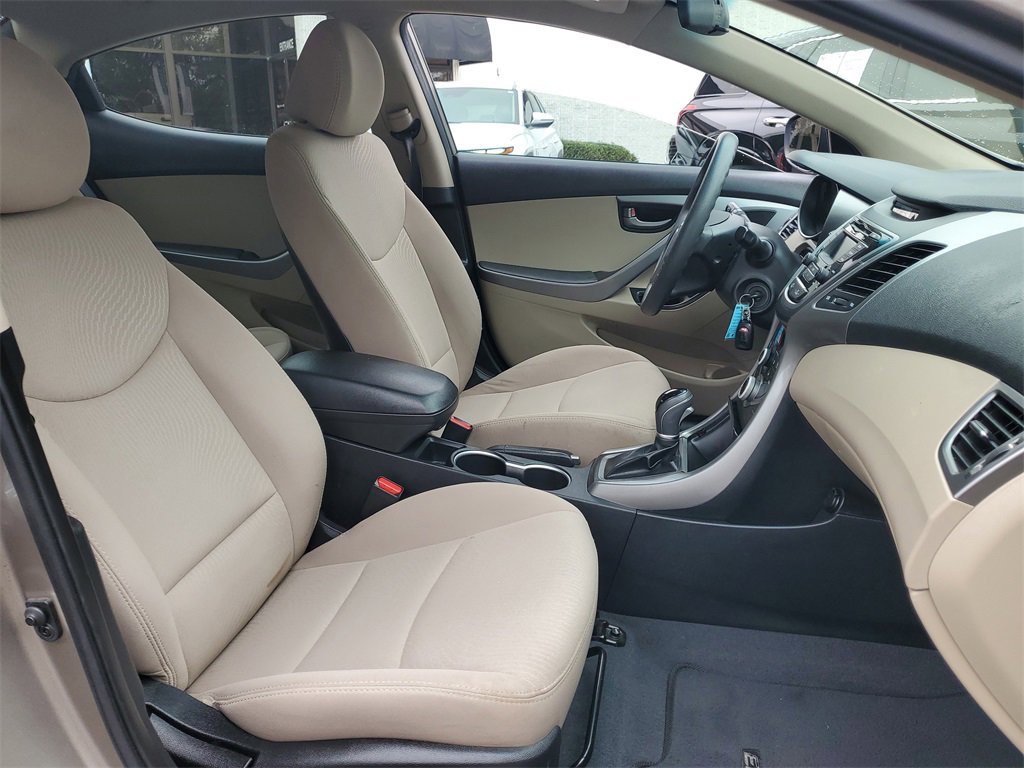 Used 2016 Hyundai Elantra SE image 36