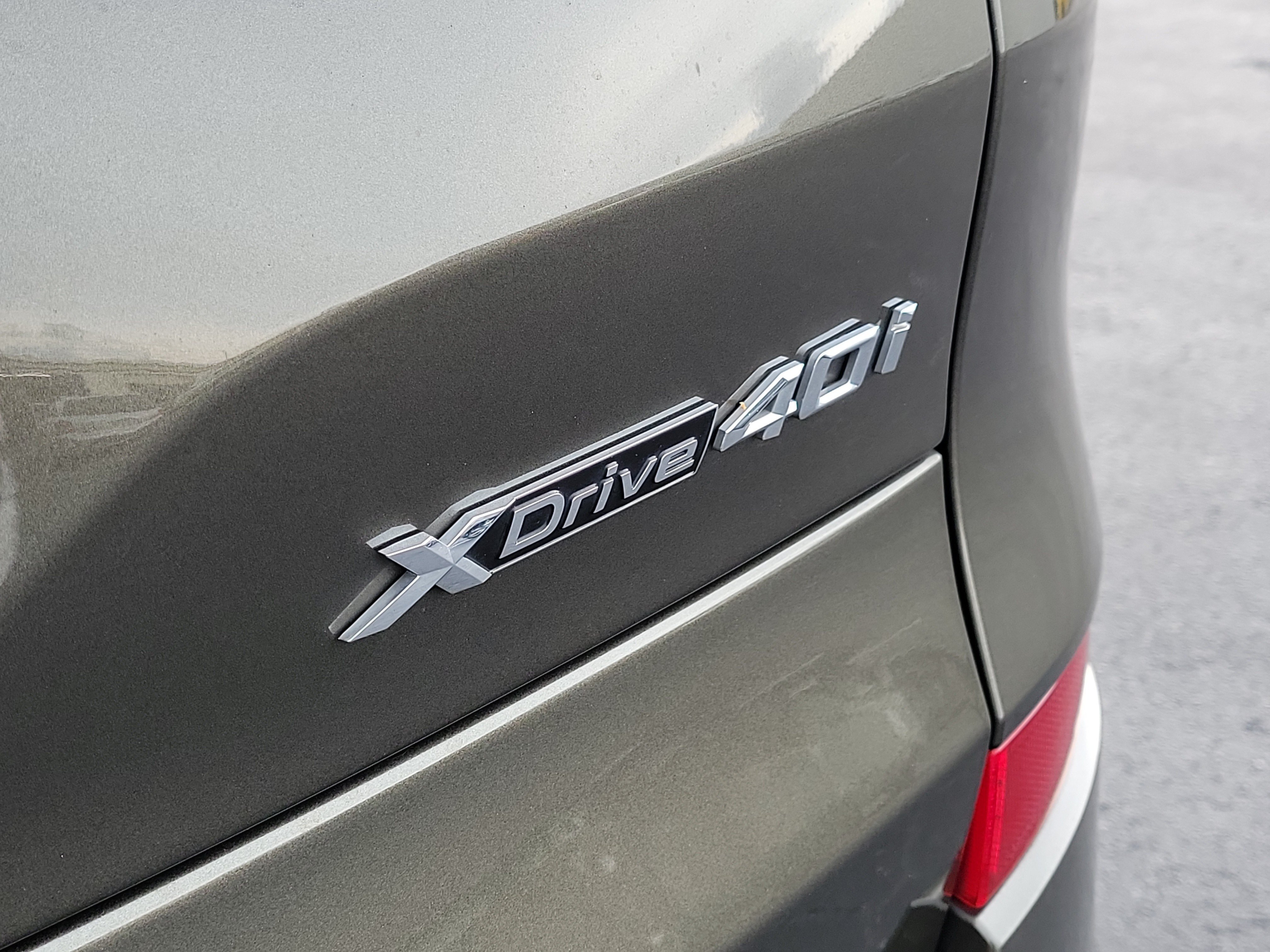 Used 2025 BMW X5 xDrive40i w/ M Sport Package AWD/4WD image 6